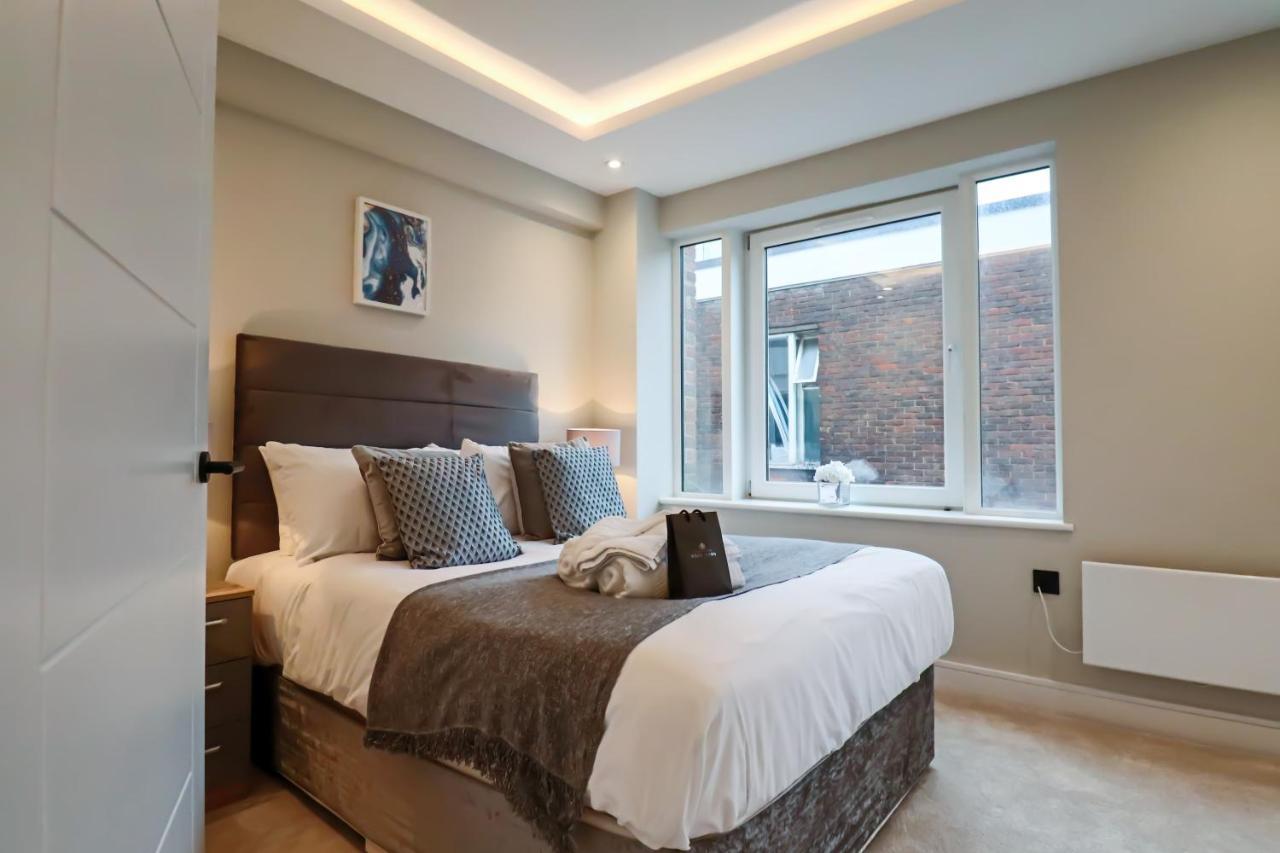 Portfolio Apartments - Welwyn Town Centre ウェリン・ガーデン・シティ エクステリア 写真