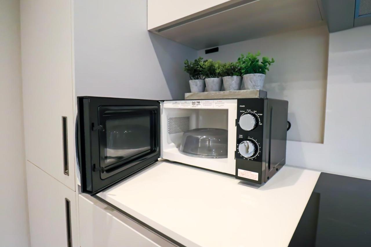 Portfolio Apartments - Welwyn Town Centre ウェリン・ガーデン・シティ エクステリア 写真